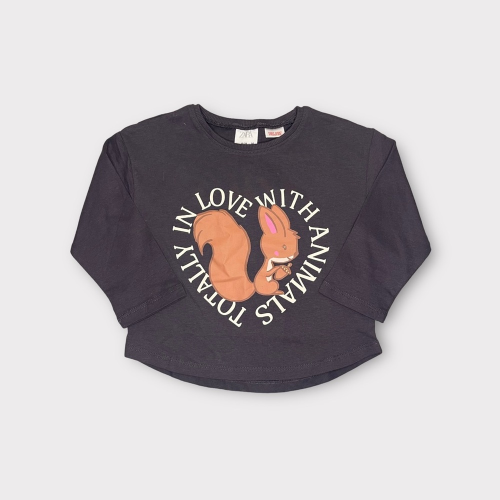 Zara Text “Totally In Love With Animals” Graphic Long Sleeve Shirt